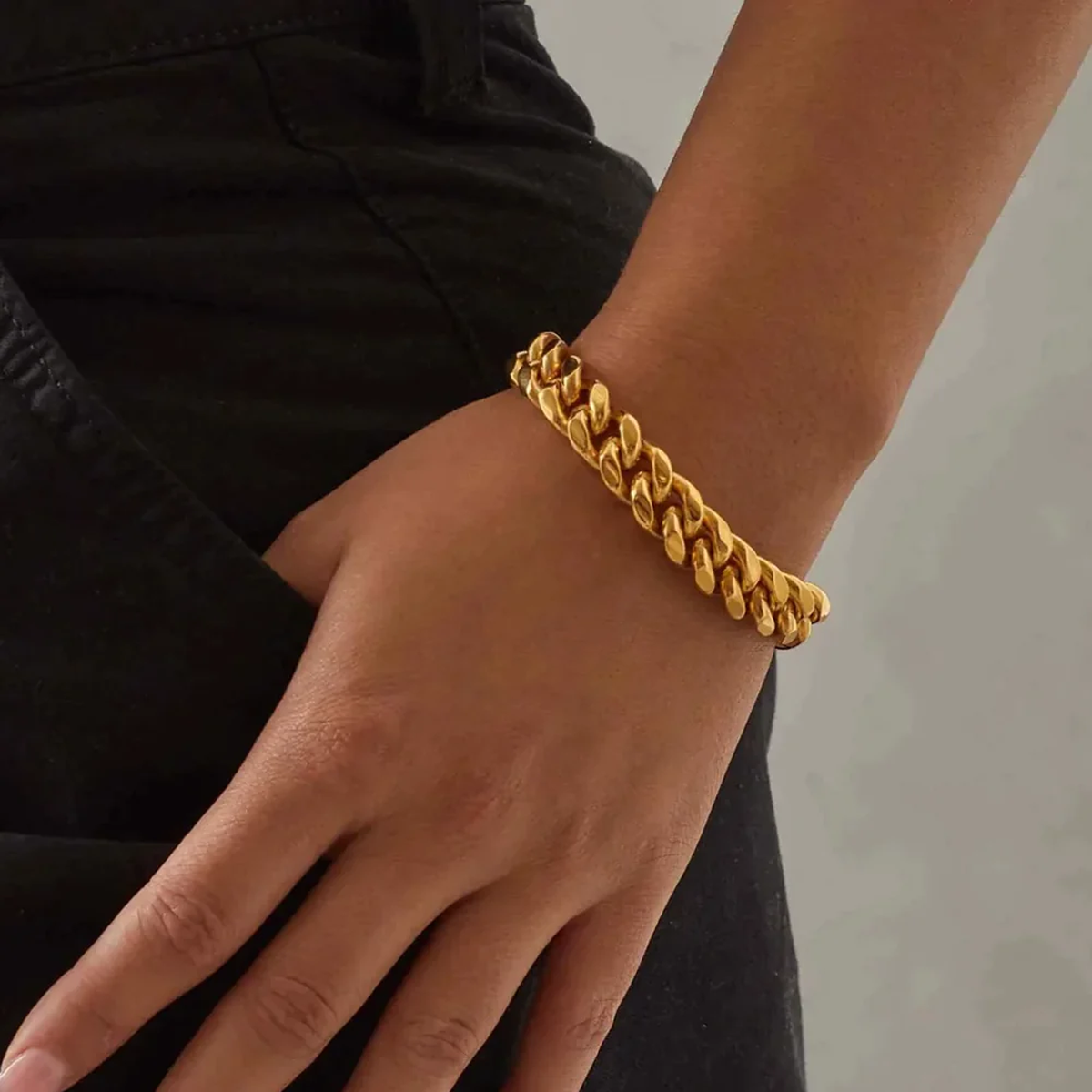 GYTHOS. | 12MM Cuban Link Armband 18K (Goud)